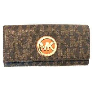 Large Michael Kors Wallet
